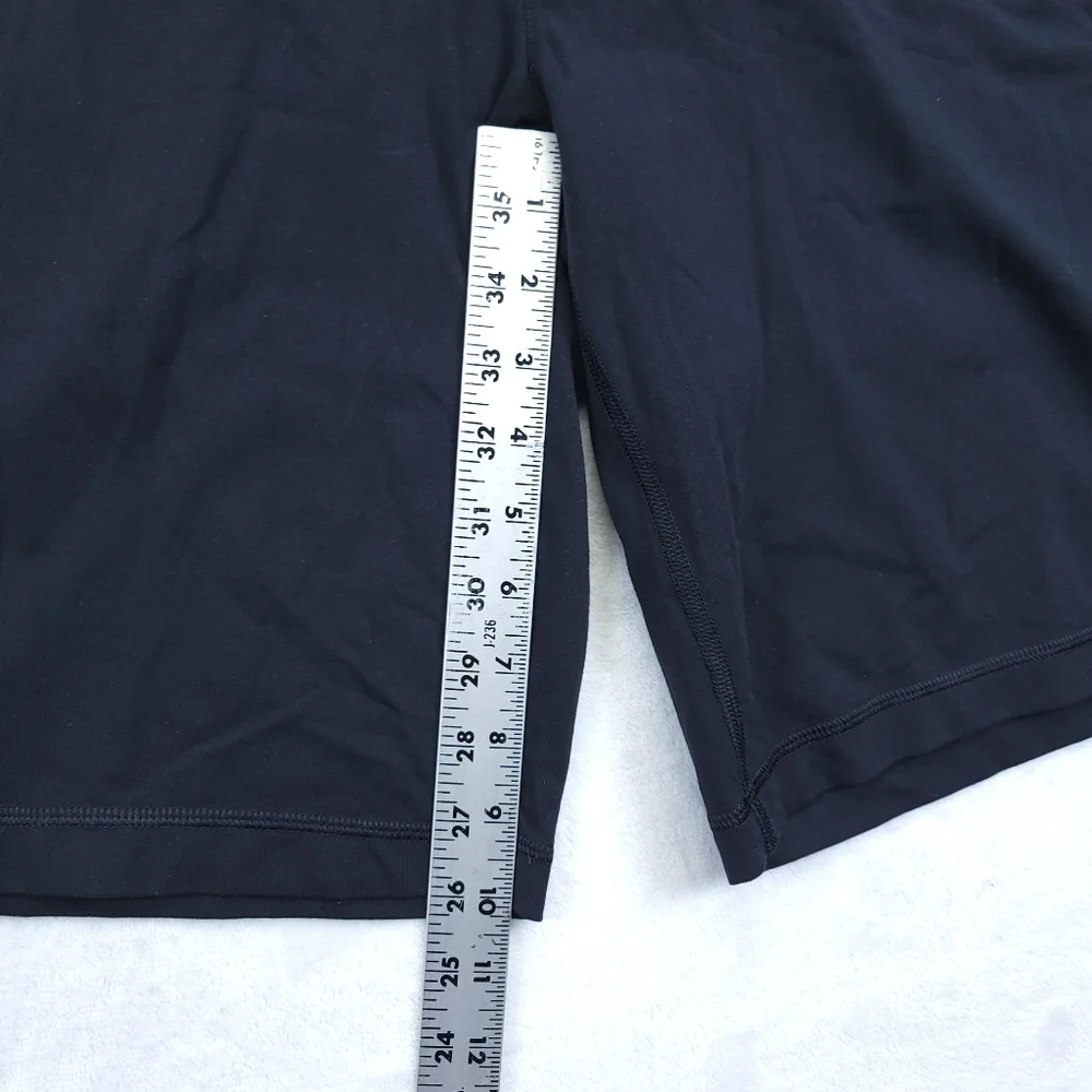 Lululemon Men's Black Activewear Drawstring Big Logo Vintage Shorts Size 36